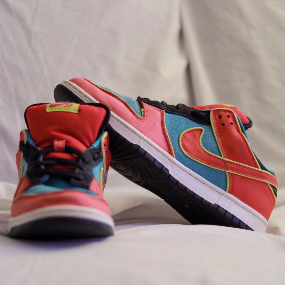 Rare 'Ms Pacman' 10.5 Nike Dunk Low SB Men Sneaker